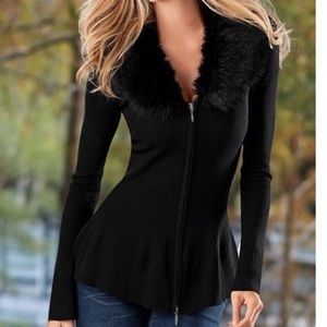 Venus Women’s Faux Fur Peplum sweater size medium